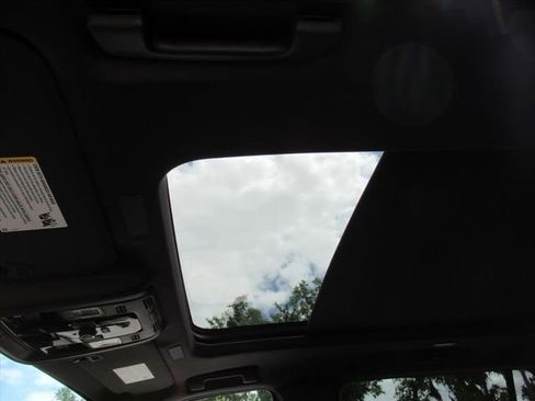 New 2026 Cadillac Escalade ESV Luxury image 21