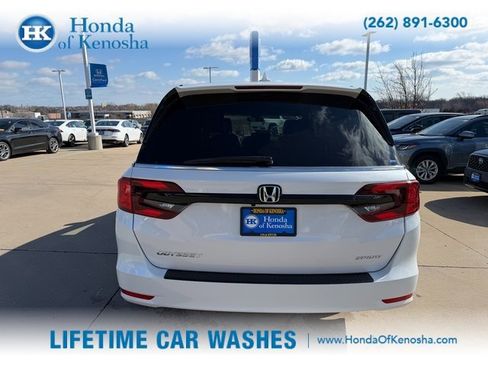 Certified 2024 Honda Odyssey Sport image 6