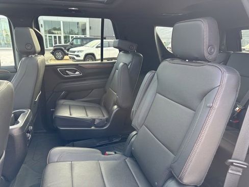 Used 2022 Chevrolet Tahoe High Country AWD/4WD image 36