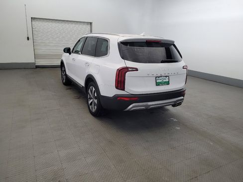 Used 2022 Kia Telluride S FWD image 5