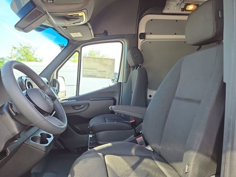New 2026 Mercedes-Benz Sprinter 2500 image 23