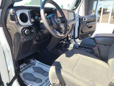 Used 2024 Jeep Wrangler Unlimited w/ Dual Top Group AWD/4WD image 13