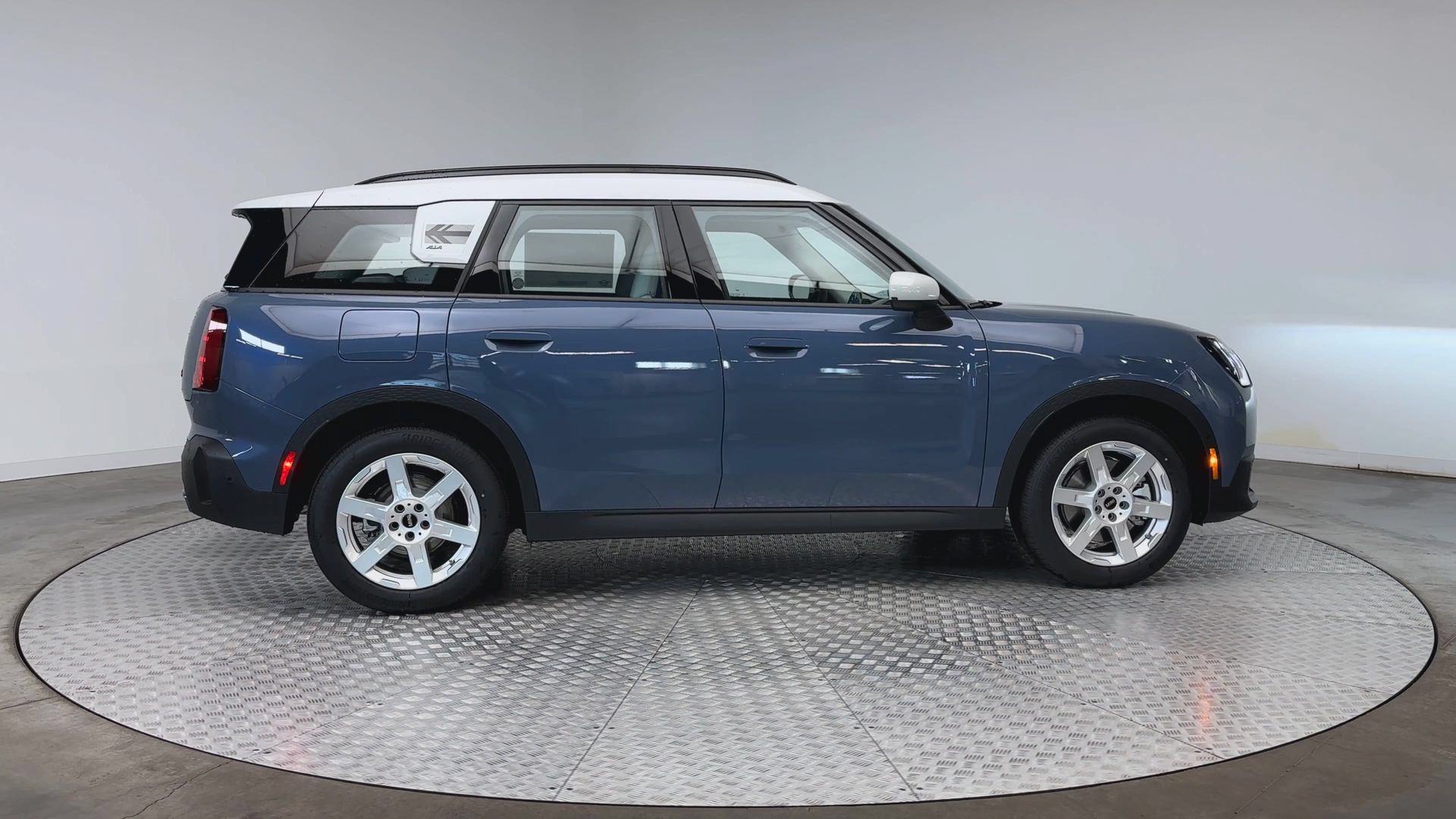 Certified 2026 MINI Cooper Countryman S AWD/4WD image 9