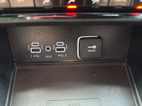 Used 2023 Jeep Grand Cherokee Altitude RWD image 25