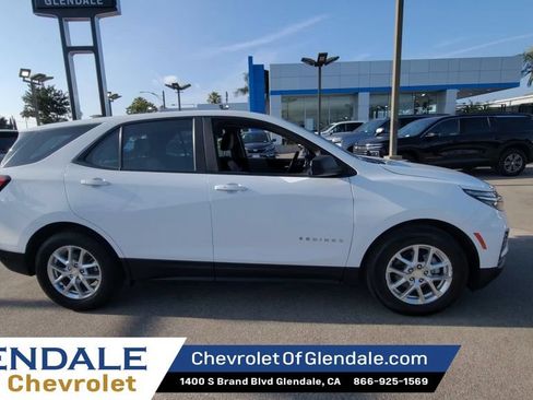 Certified 2022 Chevrolet Equinox LS FWD image 9