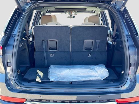 New 2025 Jeep Grand Cherokee L Limited w/ Luxury Tech Group II image 25