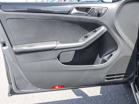Used 2015 Volkswagen Jetta TDI SEL FWD image 28