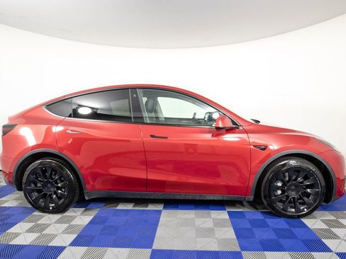 Used 2023 Tesla Model Y Long Range AWD/4WD image 4