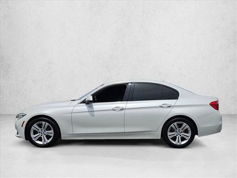 Used 2016 BMW 328i xDrive Sedan AWD/4WD image 9