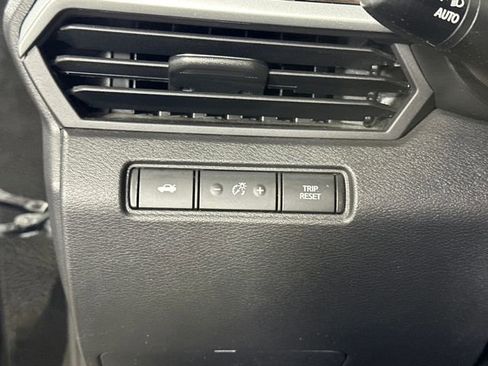 Used 2023 Nissan Altima 2.5 SV image 19