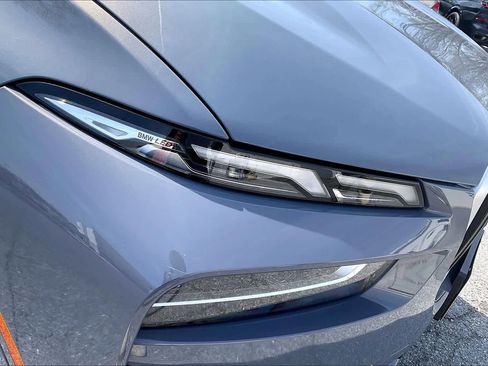 Certified 2024 BMW X7 xDrive40i w/ Premium Package image 29