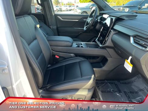 New 2026 GMC Acadia Elevation w/ Elevation Premium Package image 19