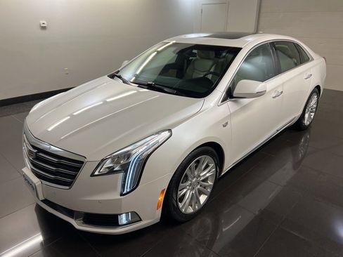 Used 2018 Cadillac XTS Luxury w/ Driver Awareness Package image 3