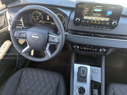 New 2026 Nissan Rogue Platinum image 22