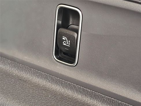 Used 2020 Mercedes-Benz GLE 450 4MATIC image 7