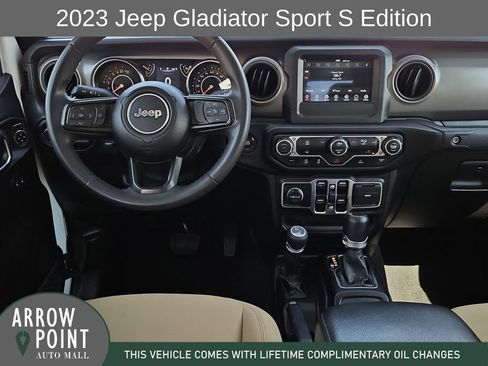 Used 2023 Jeep Gladiator Sport AWD/4WD image 20