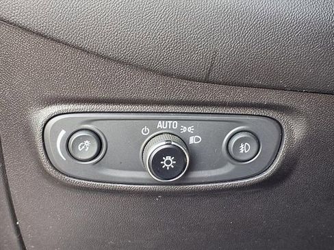 Certified 2020 Chevrolet Equinox LT w/ Driver Convenience Package image 16