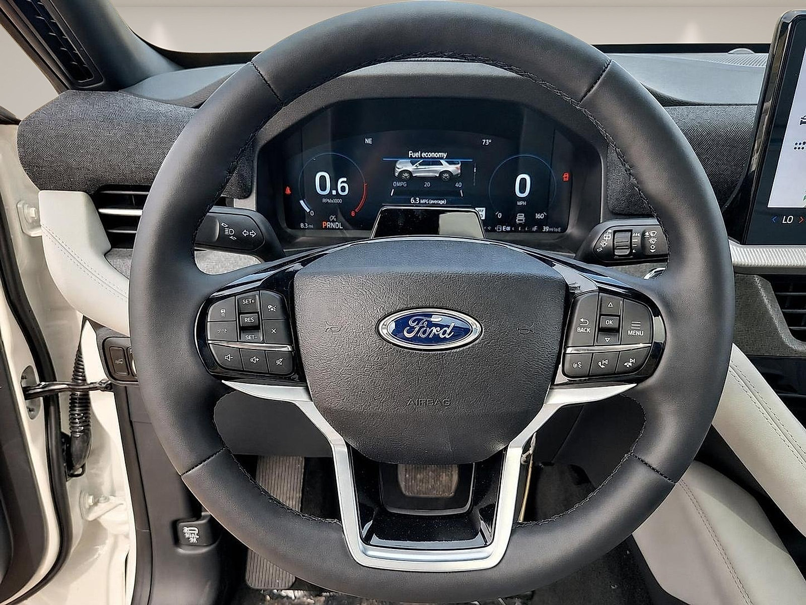New 2027 Ford Explorer Platinum w/ 3.0L Ultimate Package AWD/4WD image 14