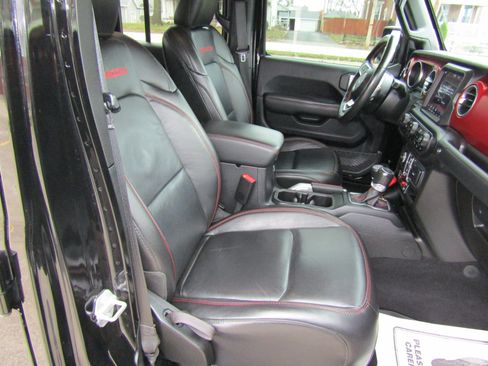 Used 2020 Jeep Gladiator Rubicon AWD/4WD image 17