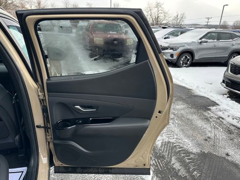 Used 2023 Hyundai Santa Cruz Limited image 18