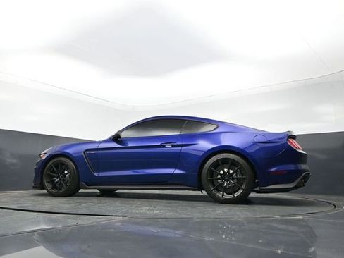 Used 2016 Ford Mustang Shelby GT350 w/ Technology Package RWD image 27