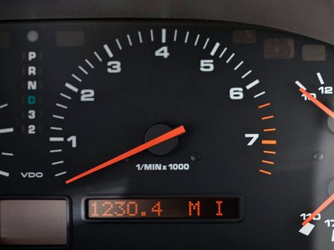 Used 1994 Porsche 928 GTS RWD image 40