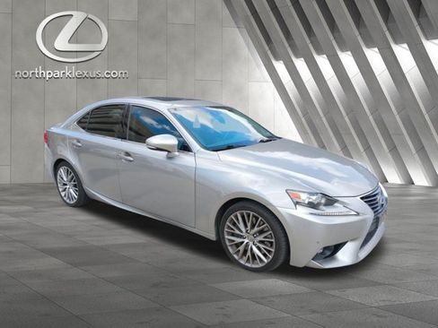 Used 2016 Lexus IS 200t w/ Navigation System Package RWD image 5