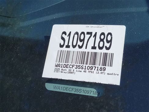 New 2025 Audi Q3 2.0T Premium image 21