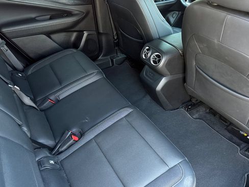 Used 2024 Chevrolet Blazer EV LT AWD/4WD image 19