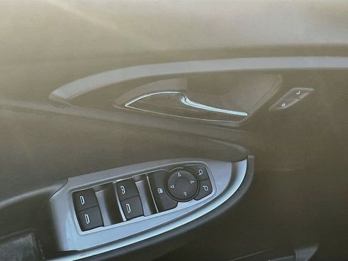 Used 2024 Chevrolet Malibu LT FWD image 17