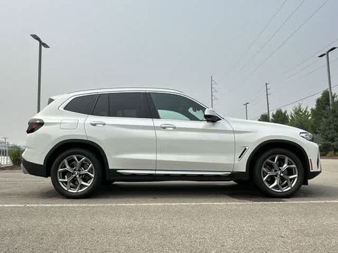 Used 2023 BMW X3 xDrive30i w/ Premium Package AWD/4WD image 3