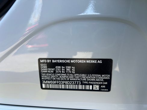 Used 2023 BMW 330i Sedan w/ M Sport Package RWD image 19