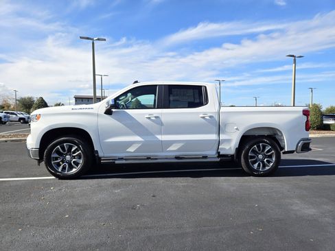 New 2026 Chevrolet Silverado 1500 LT image 3