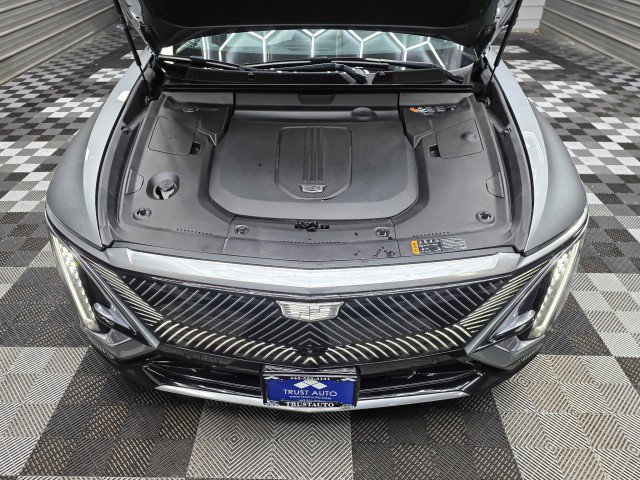 Used 2024 Cadillac Lyriq Luxury AWD/4WD image 43