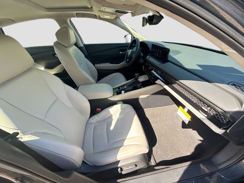 New 2025 Honda Accord EX-L image 24