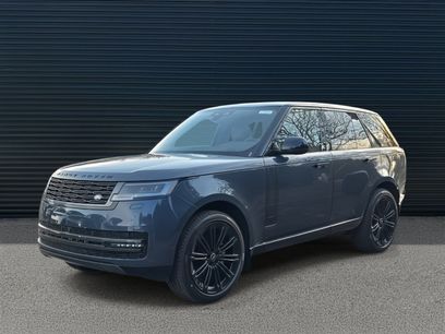 New 2025 Land Rover Range Rover SE
