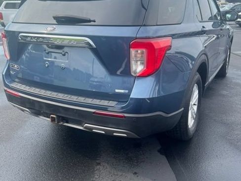 Used 2020 Ford Explorer XLT w/ Equipment Group 202A AWD/4WD image 5