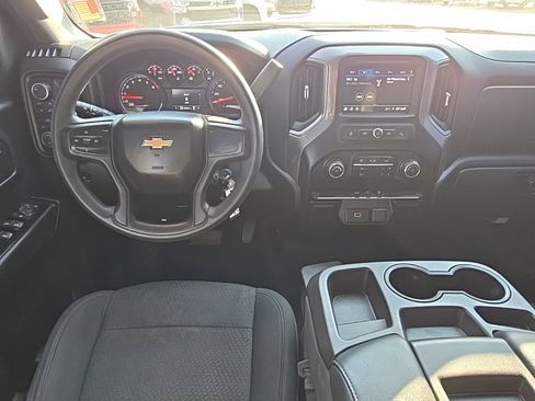 Used 2019 Chevrolet Silverado 1500 Custom w/ Custom Value Package image 16