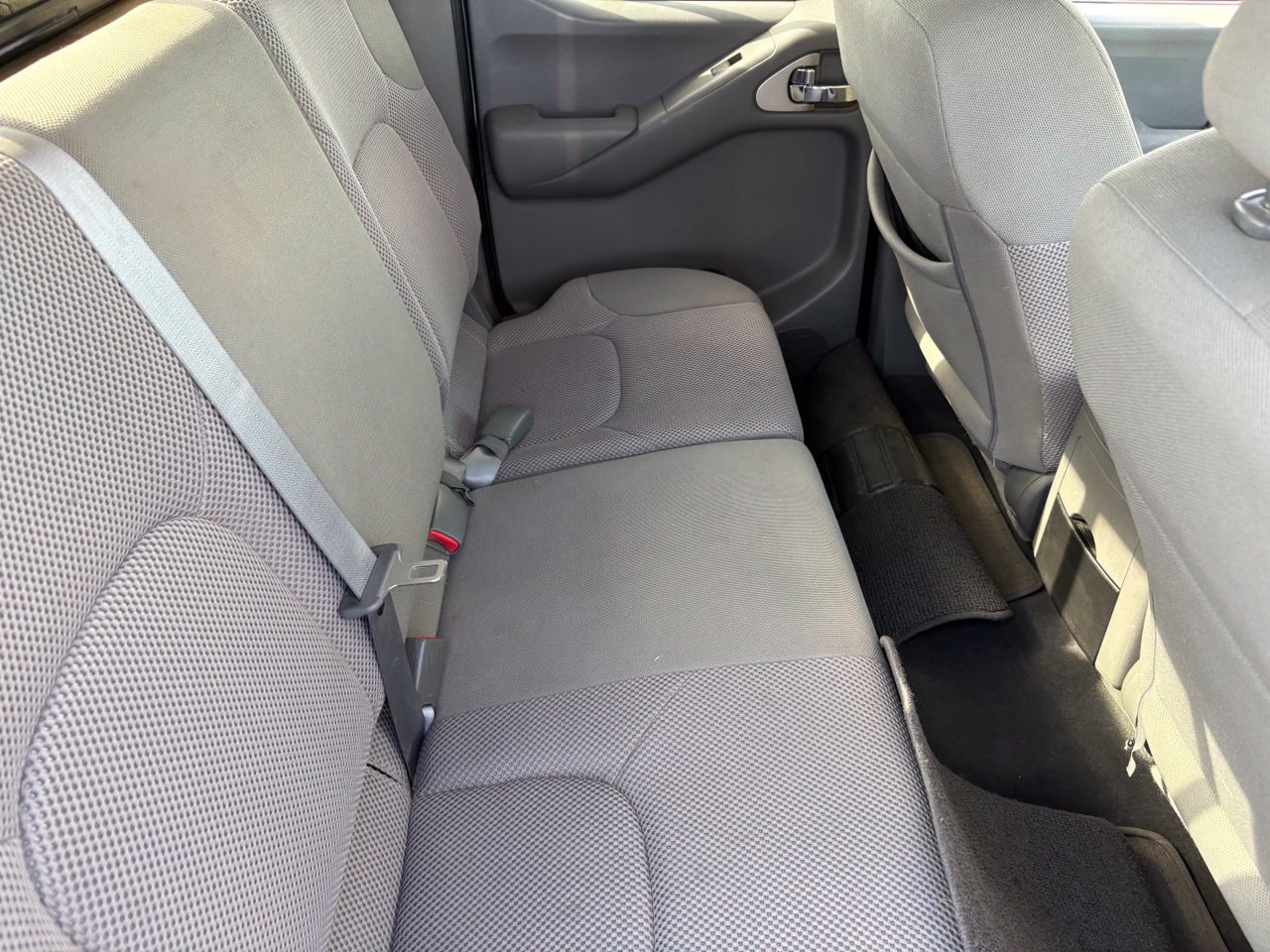Used 2019 Nissan Frontier SV RWD image 14