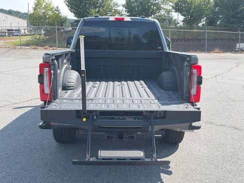 Certified 2026 Ford F350 Platinum w/ Platinum Plus Package AWD/4WD image 4
