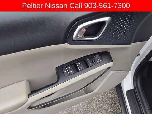 Used 2025 Kia Soul EX FWD image 21