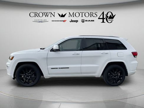 Used 2020 Jeep Grand Cherokee Altitude AWD/4WD image 8
