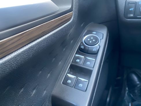 Used 2020 Ford Escape Titanium AWD/4WD image 17