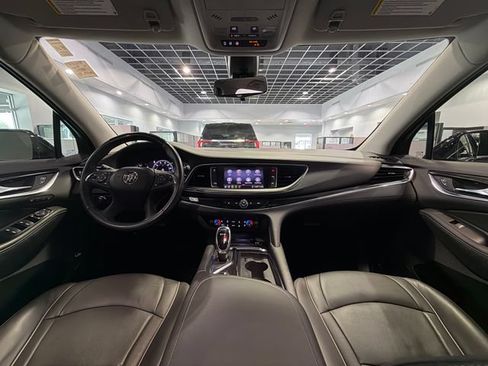 Used 2021 Buick Enclave Avenir w/ Avenir Technology Package FWD image 16