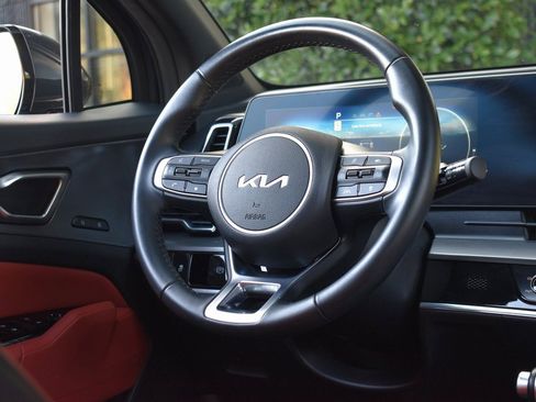 Used 2023 Kia Sportage SX image 39