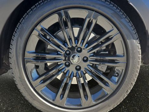 Certified 2023 Land Rover Range Rover SE AWD/4WD image 35