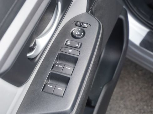 Used 2017 Honda CR-V LX image 14