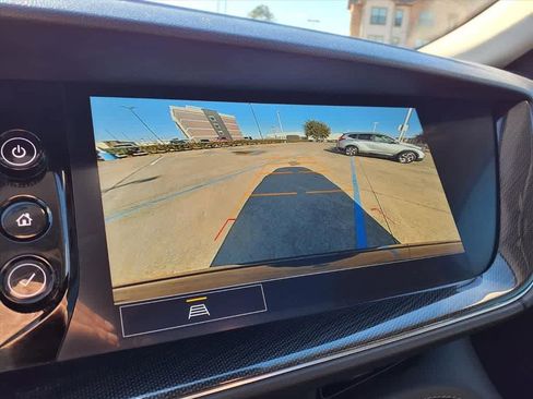 Used 2022 Buick Envision Essence w/ Safety Package image 18