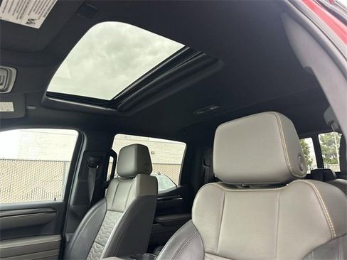 Used 2022 Chevrolet Silverado 1500 ZR2 w/ Technology Package image 17