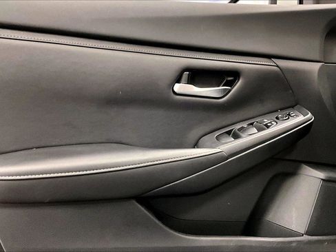 Used 2021 Nissan Sentra SV image 22